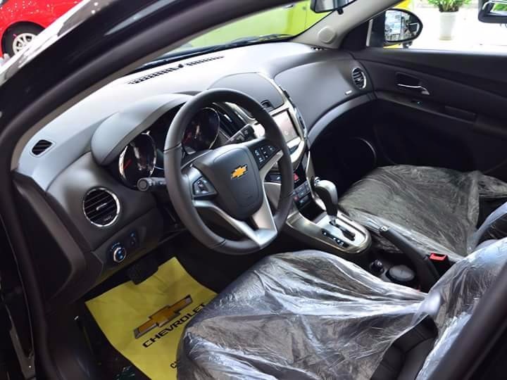 Bán xe Chevrolet Cruze đời 2017, màu đỏ, nhập khẩu nguyên chiếc, giá chỉ 699 triệu-2