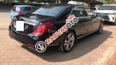 Cần bán Mercedes S500 năm 2015, màu đen xe rất đẹp-3