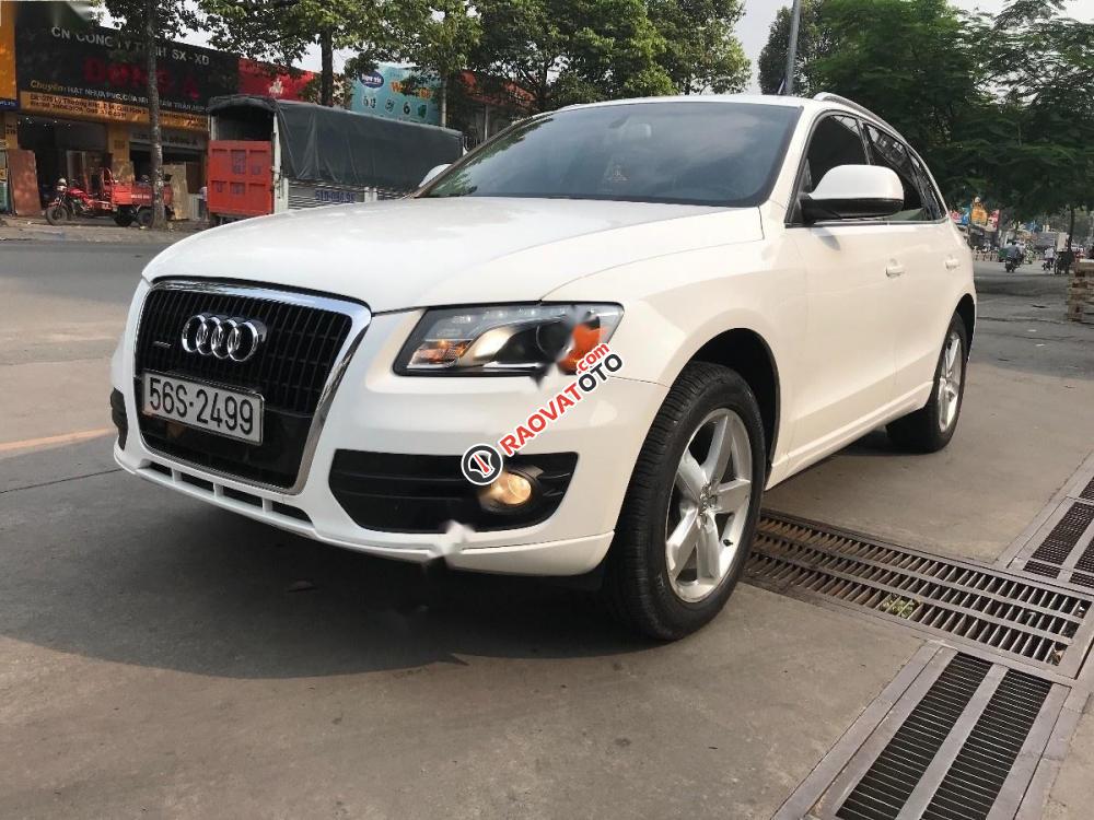 Cần bán gấp Audi Q5 3.2 đời 2010, màu trắng, nhập khẩu nguyên chiếc chính chủ-8