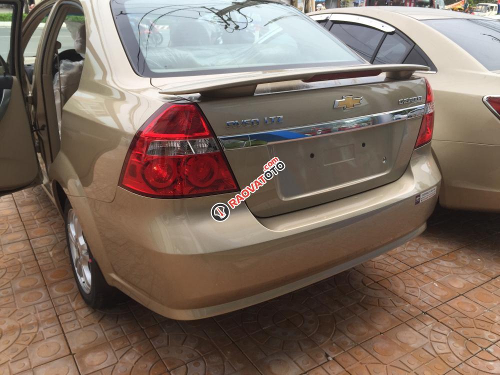 Chevrolet Aveo LTZ 2017, giá cạnh tranh, ưu đãi tốt, LH ngay: 0901.75.75.97 - Mr. Hoài để nhận được giá tốt-5