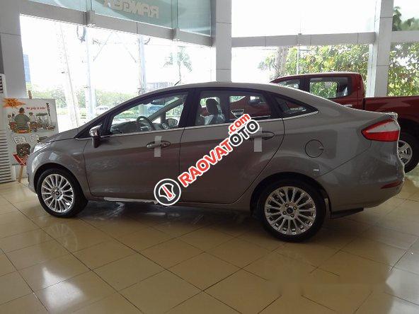 Bán Ford Fiesta Titanium đời 2017, màu bạc-3