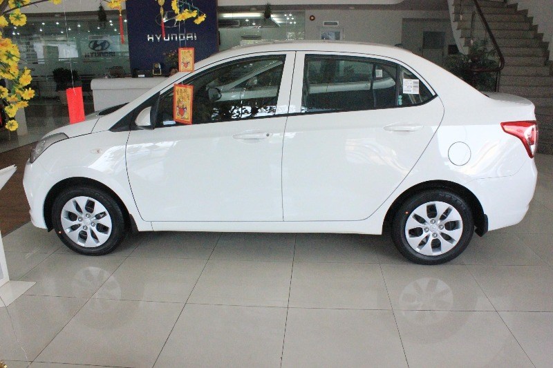 Bán xe Hyundai Grand i10 năm 2017, màu trắng, nhập khẩu, giá chỉ 350 triệu-6