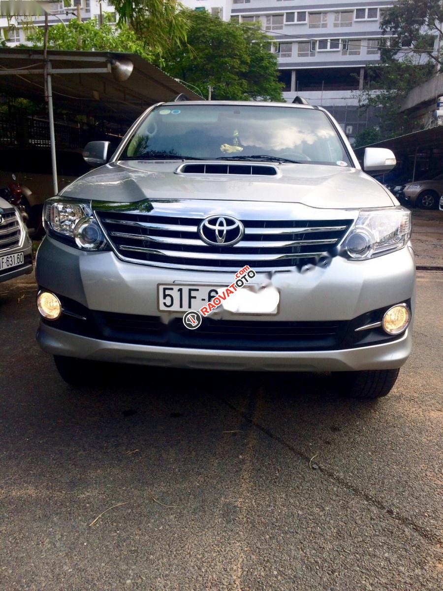 Bán Toyota Fortuner 2.5G đời 2016, màu bạc, 875tr-7