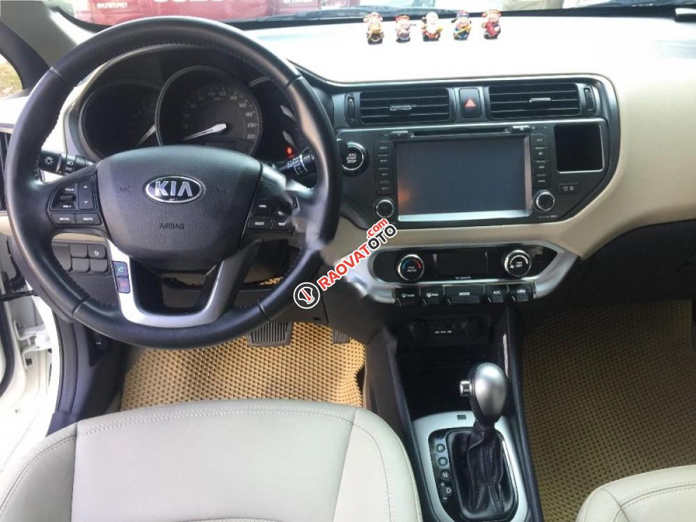 Cần bán lại xe Kia Rio đời 2014, màu trắng, nhập khẩu nguyên chiếc chính chủ-4