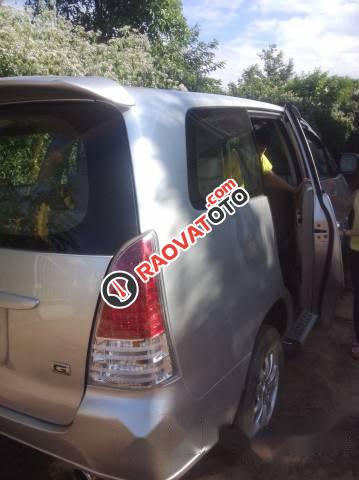 Bán xe Toyota Innova đời 2008, màu bạc-2