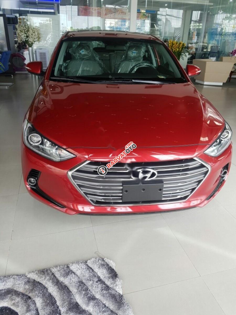 Bán xe Hyundai Elantra 1.6AT đời 2017, màu đỏ-1