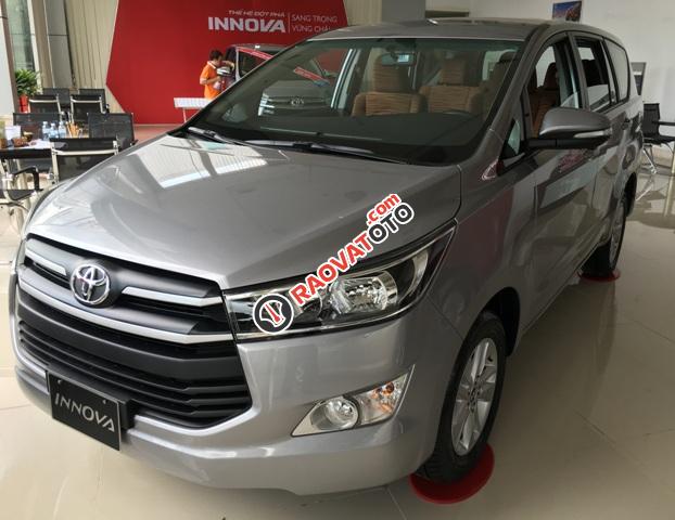 Toyota Innova 2.0G 2018 số tự động, giao xe ngay giảm giá lớn-0