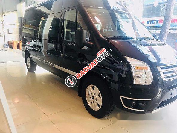 Bán Ford Transit Limousine đời 2017, màu đen-6