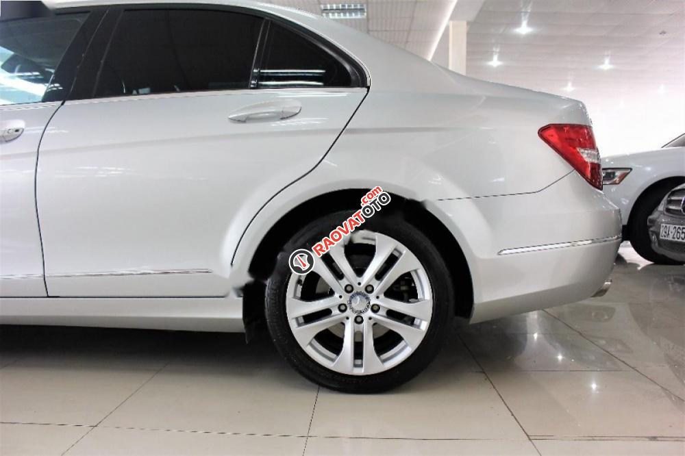 Bán Mercedes C200 đời 2012, màu bạc số tự động, 720 triệu-2