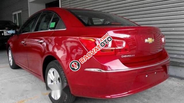 Cần bán xe Chevrolet Cruze MT đời 2017, giá 589tr-2