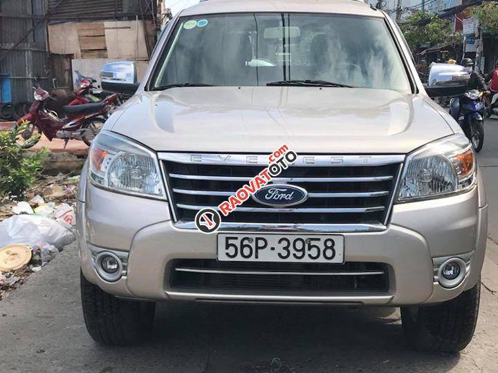 Cần bán Ford Everest đời 2009, màu vàng, giá 480tr-0