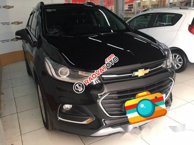 Cần bán xe Chevrolet Trax 2017, màu đen-3