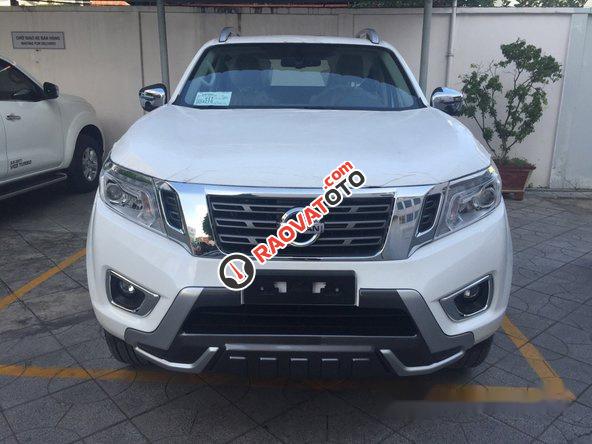 Bán ô tô Nissan Navara Premium sản xuất 2017, màu trắng-3