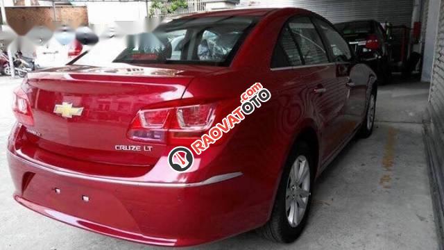 Cần bán xe Chevrolet Cruze MT đời 2017, giá 589tr-3