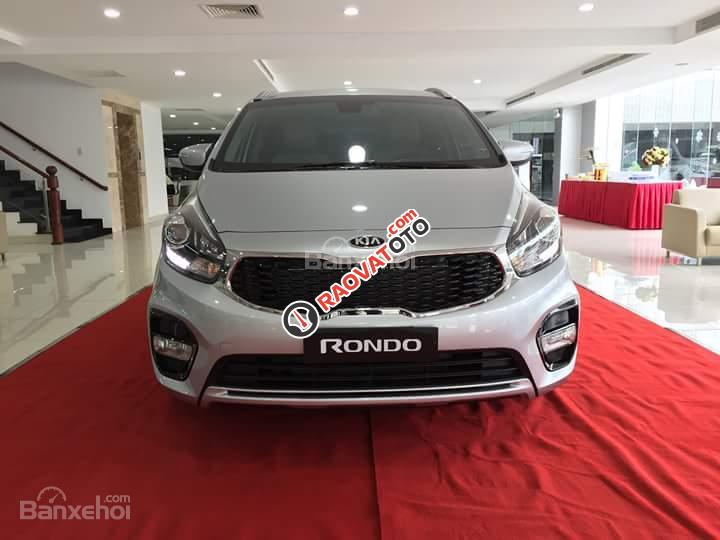 Cần bán xe Kia Rondo GAT đời 2017 giao xe ngay-0