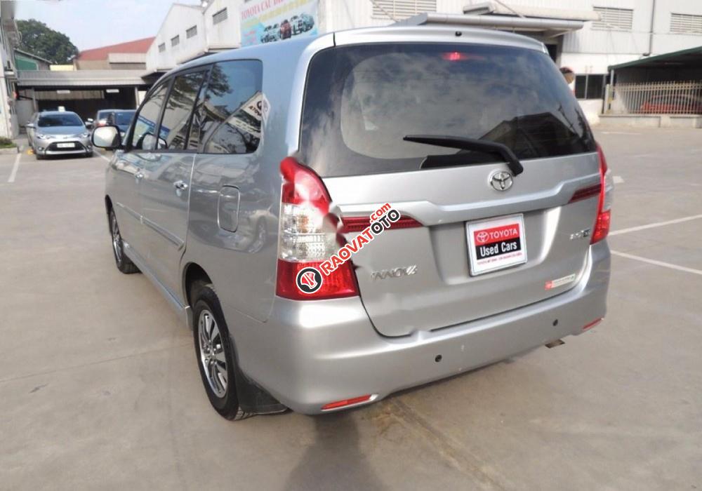 Bán Toyota Innova 2.0E đời 2016, màu bạc, số sàn-0