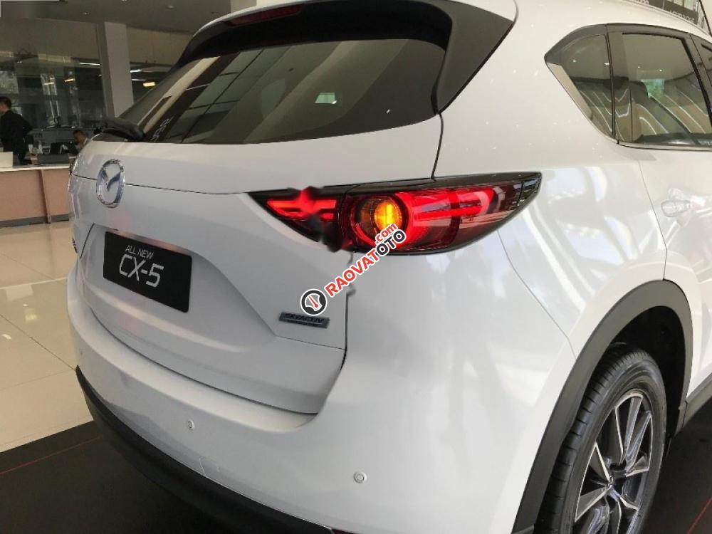 Cần bán xe Mazda CX 5 2.0 AT năm 2017, màu trắng-2