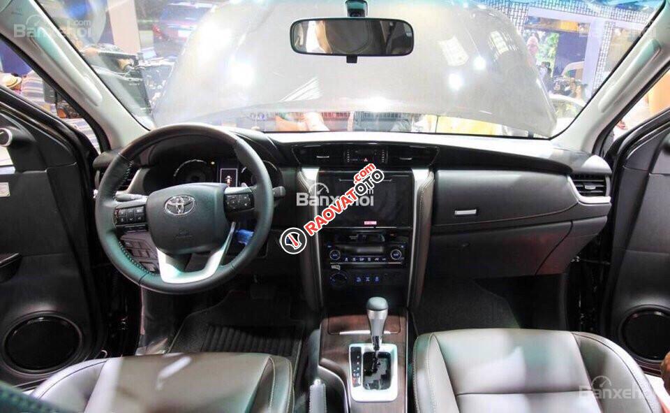 Toyota Fortuner 2017 màu đen - Hỗ trợ mua xe trả góp, thủ tục nhanh gọn/ Hotline: 0973.306.136-16