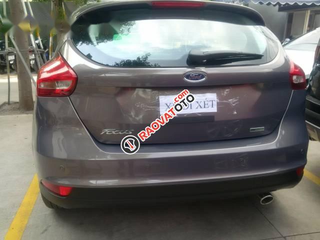 Cần bán Ford Focus 1.5 AT đời 2017, màu nâu, giá 620tr-2