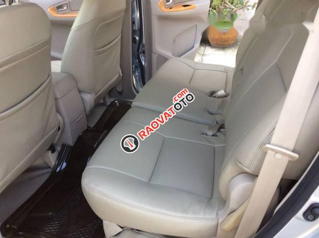 Bán Toyota Innova G đời 2010, màu bạc chính chủ, 400 triệu-3