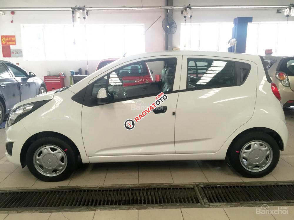 Chevrolet Spark Van 2 chỗ - Dáng xe giống 5 chỗ - chở được 300kg hàng hóa. LH: 0944.480.460 để mua xe giá tốt-2