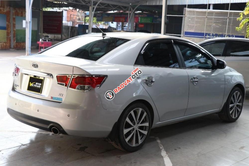 Bán Kia Forte 1.6 MT đời 2012, màu bạc, 396tr-3