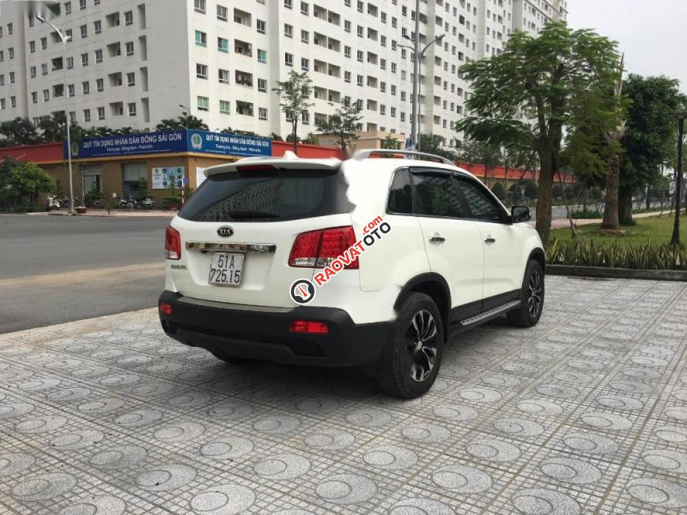 Cần bán xe Kia Sorento đời 2013, màu trắng còn mới, giá chỉ 690 triệu-4