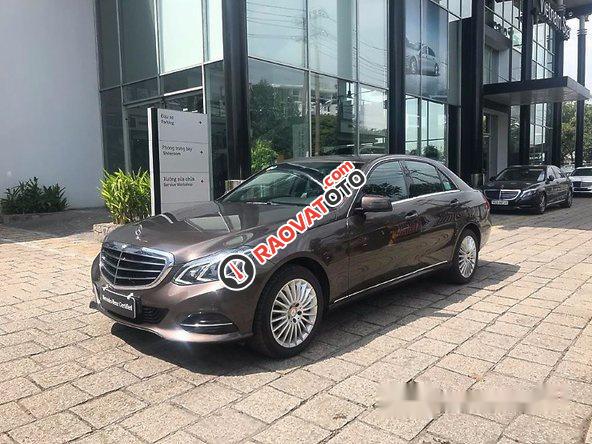 Bán Mercedes E200 năm 2015, màu nâu, nhập khẩu nguyên chiếc-1