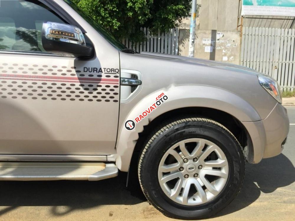 Bán ô tô Ford Everest đời 2013 như mới, giá 635tr-3