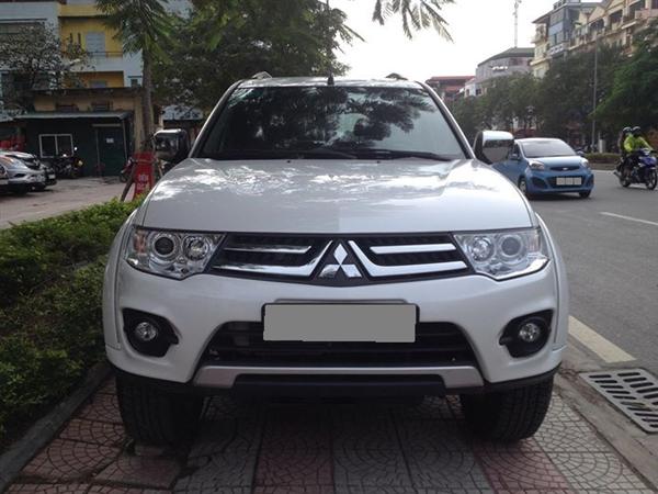 Bán xe Mitsubishi Pajero Sport đời 2016, màu trắng, xe nhập, như mới, 785tr-0