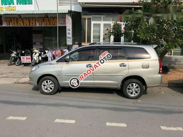 Cần bán gấp Toyota Innova MT đời 2008-2