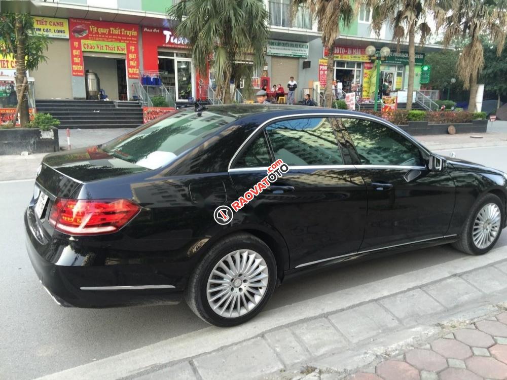 Cần bán lại xe Mercedes E200 sản xuất 2016, màu đen như mới-7