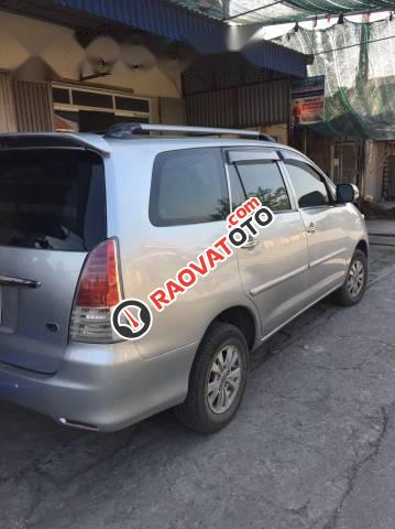 Cần bán Toyota Innova G đời 2009, màu bạc-4