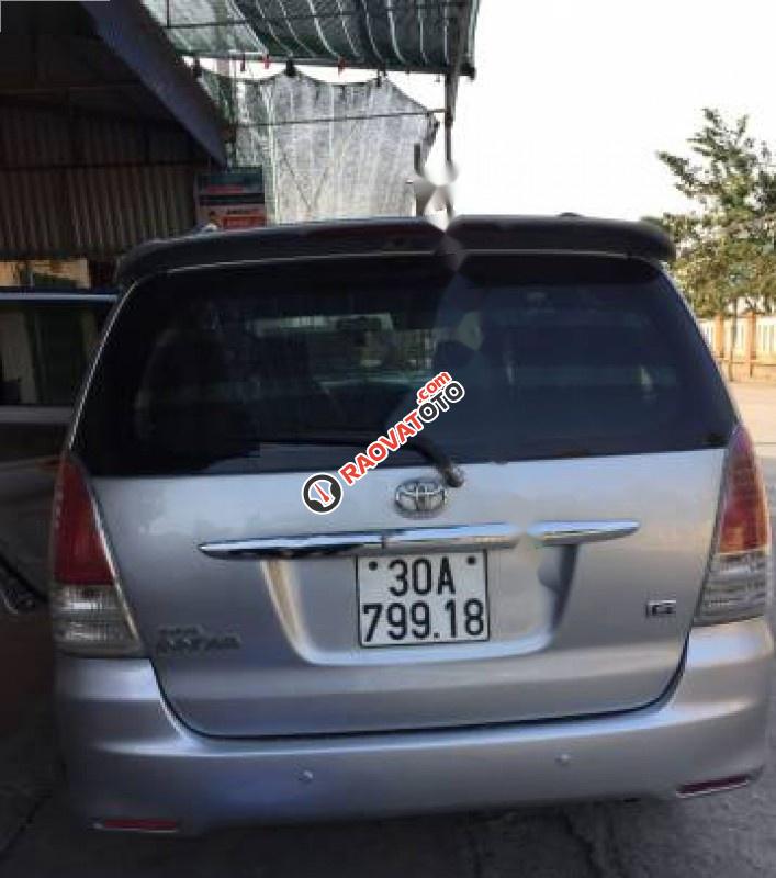 Bán ô tô Toyota Innova G đời 2009, màu bạc-3