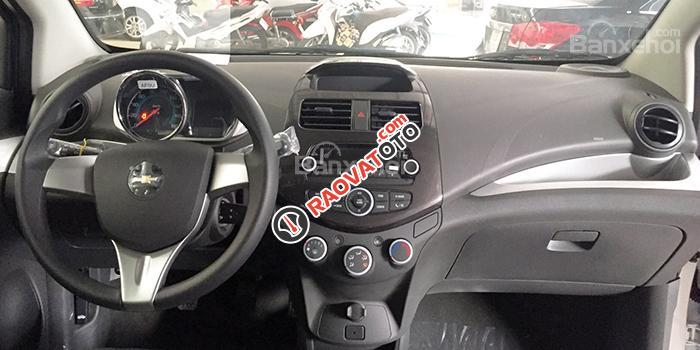 Chevrolet Spark Van 2 chỗ - Dáng xe giống 5 chỗ - chở được 300kg hàng hóa. LH: 0944.480.460 để mua xe giá tốt-5