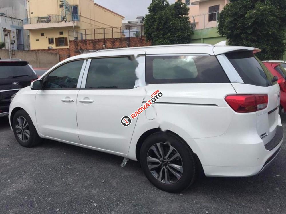 Bán Kia Sedona 3.3L GATH đời 2017, màu trắng-0