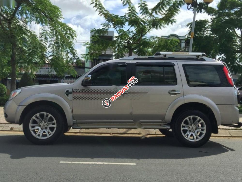 Bán ô tô Ford Everest đời 2013 như mới, giá 635tr-0