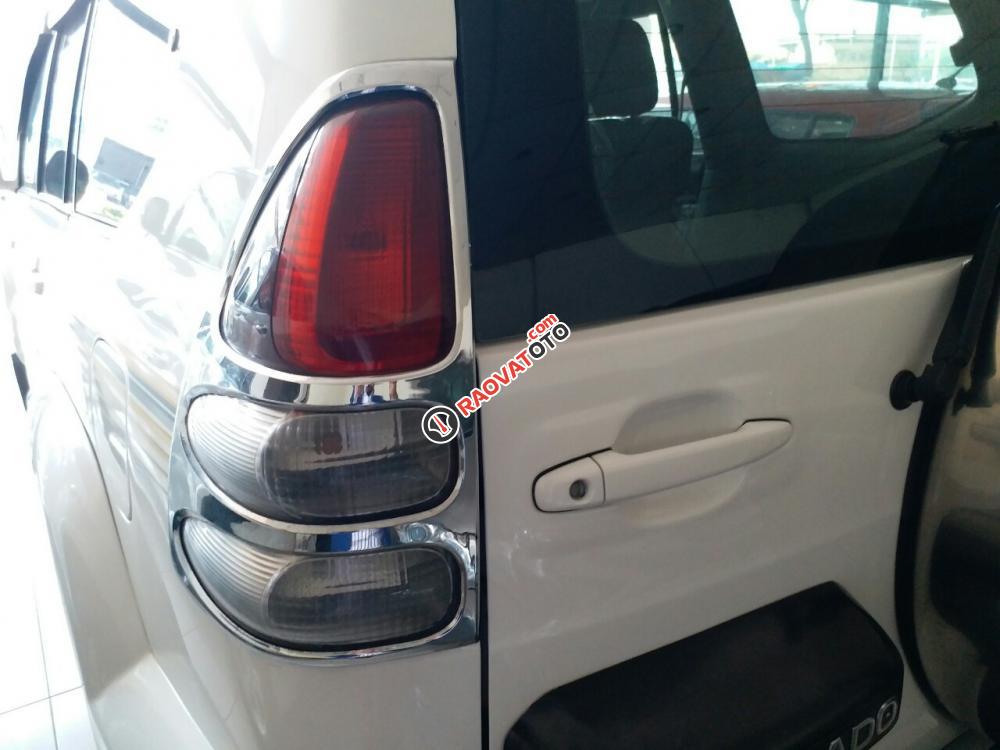 Toyota Prado GX 2.0,máy dầu, số sàn, 2 cầu, màu trắng, sản xuất 2006-12