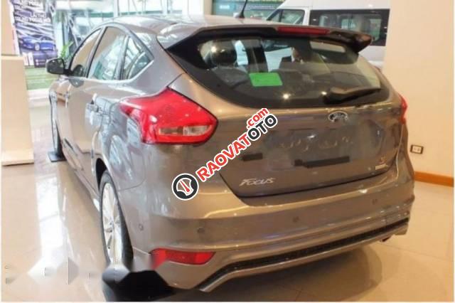 Cần bán xe Ford Focus đời 2017, màu xám, 699tr-2