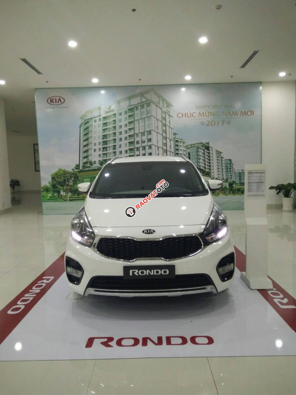 Siêu khuyến mãi cuối năm! Kia Rondo GAT 7 chỗ giá chỉ còn 679 triệu. Hotline: Tâm 0938.805.635-1