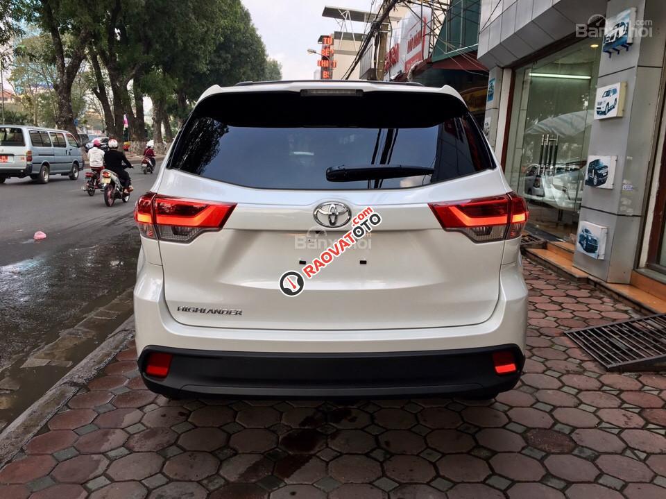 Cần bán Toyota Highlander LE 2.7 đời 2017, màu trắng, nhập Mỹ, LH 093.798.2266-3