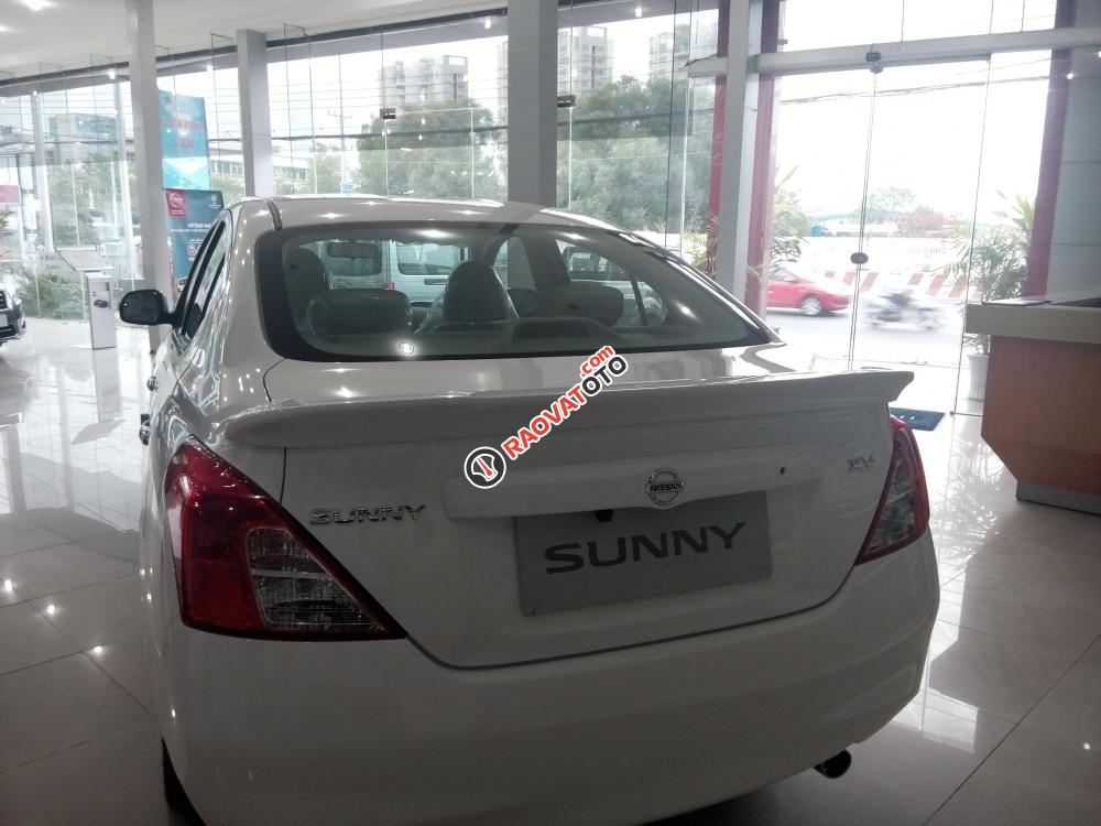Cần bán xe Nissan Sunny XV đời 2017, màu trắng, 468tr-0