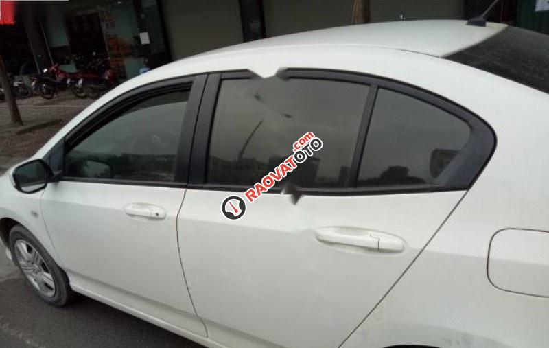 Cần bán lại xe Honda City đời 2013, màu trắng chính chủ-2