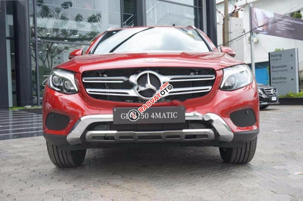 Bán Mercedes GLC 250 4Matic đời 2017, màu đỏ-8