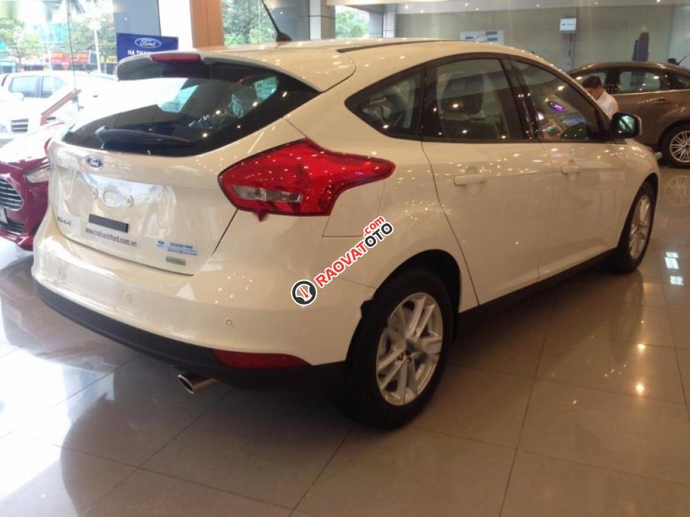 Cần bán xe Ford Focus Trend đời 2017, màu trắng-8