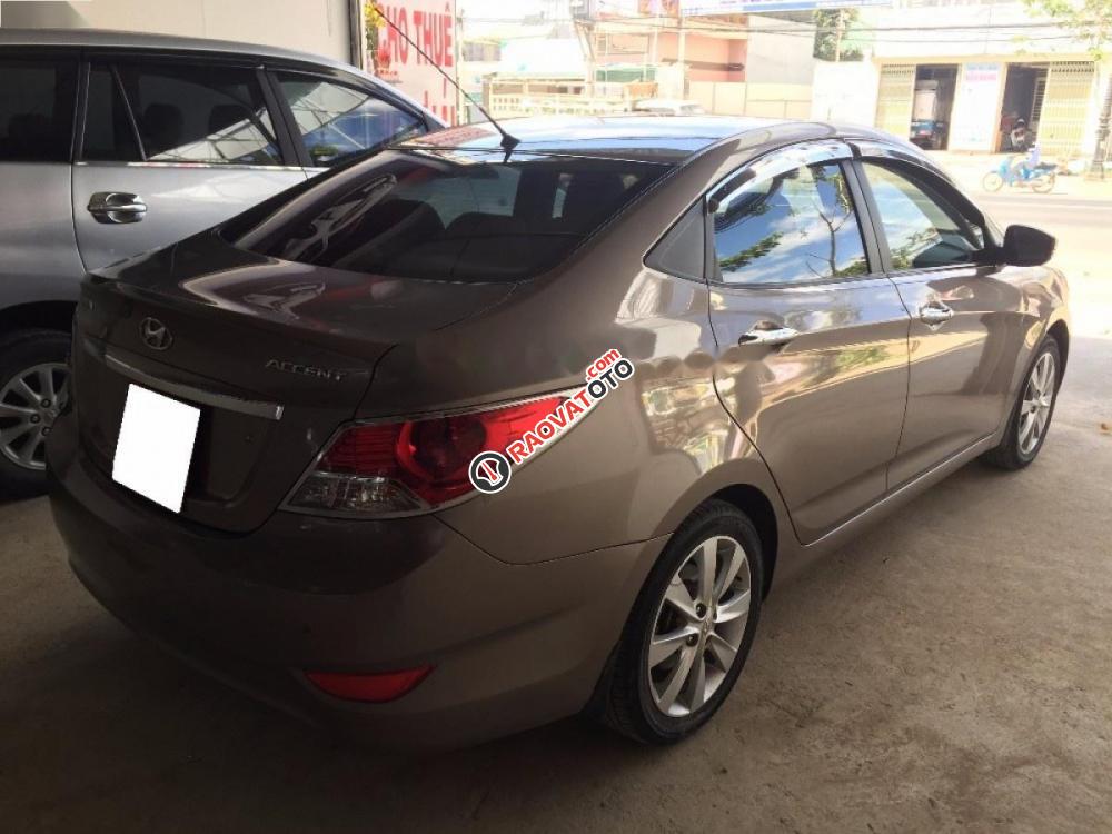 Cần bán Hyundai Accent 1.4 AT đời 2012, màu nâu, nhập khẩu Hàn Quốc chính chủ, 425 triệu-3