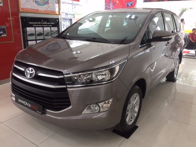 Bán xe Toyota Innova đời 2017, nhập khẩu-3