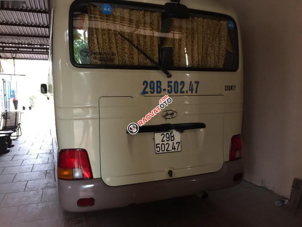 Cần bán gấp Hyundai County năm 2012, màu kem-1