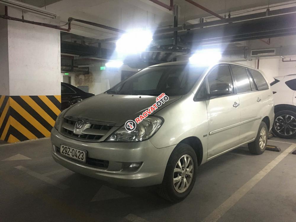 Cần bán xe Toyota Innova G đời 2007, màu bạc, 350 triệu-1