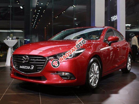 Cần bán xe Mazda 3 Facelift đời 2017, màu đỏ-0